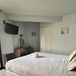 Logis Noemys מלון גרדיניון