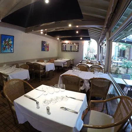 فندق Logis Noemys جرادينيا