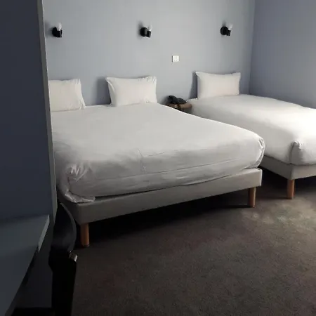 فندق Logis Noemys 3*