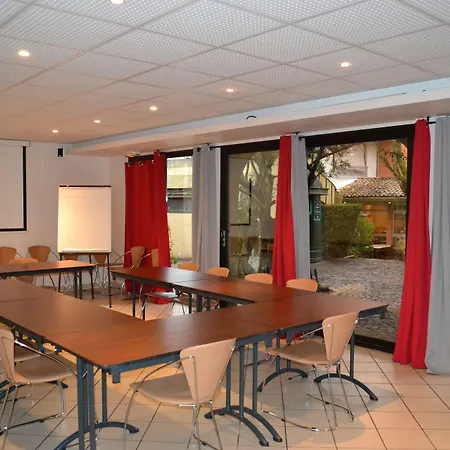 Hotel Logis Noemys Gradignan