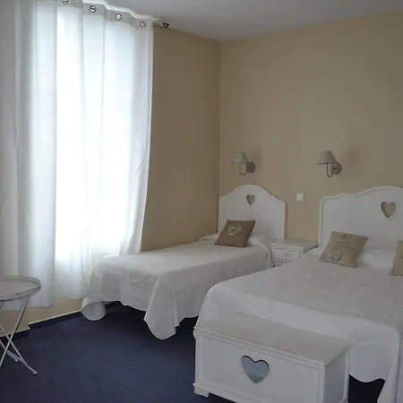 Logis Noemys Hotell 3*