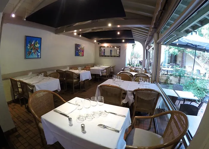 Hotel Logis Noemys Gradignan